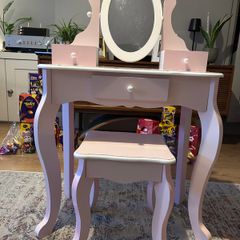 Kids Make Up Table