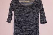 Hollister Ultra-Fine Knit Top Size XS LIKE NEW