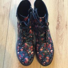 Beautiful Women GEOX Boots Size 6 (39)