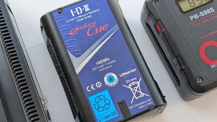 V-Mount V-Lock Battery x 2 with Charger
