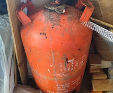 gas cylinder