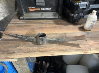 Pickaxe head