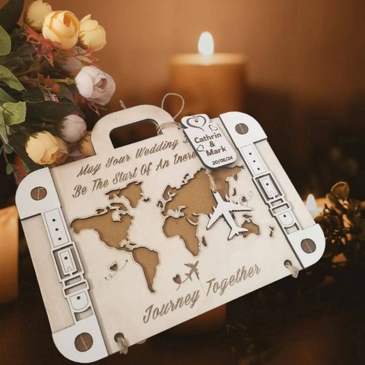 Wooden Wedding Card in the shape of a travel suitcase, Inner envelope for monetary wedding gifts