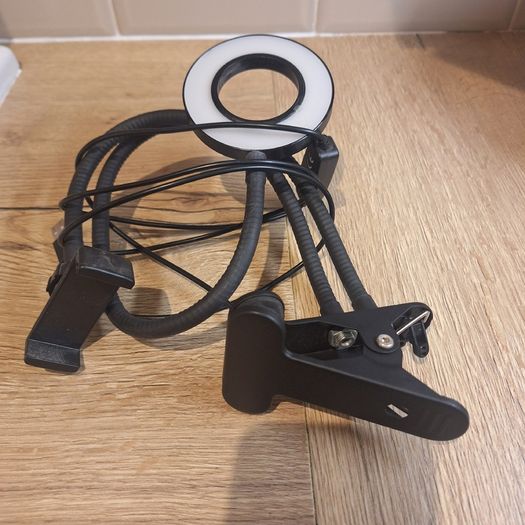 USB LED Ring Light with Flexible Desk Clamp / Phone Holder