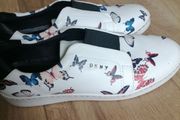 trainers DKNY