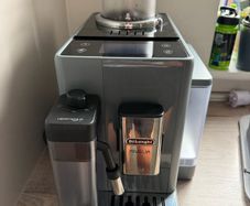 De longhi Rivelia coffee machine