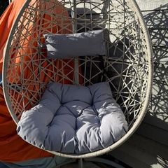 Free egg chair