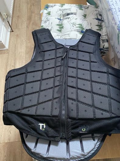 Adults t22 back protector