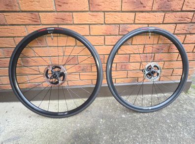 Brand New DT-Swiss R 470 Centre lock Disc Wheelset
