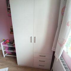 wardrobe