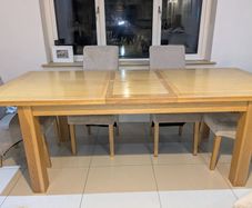 Kitchen table