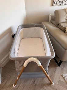 baby crib