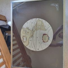Vintage world map coffee table, two lamps