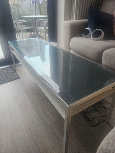 Rectangular coffee table with glass top