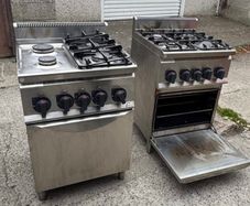 Commercial cookers Bertos 4 ring gas stove & oven