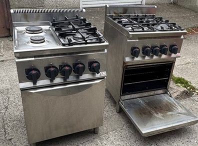 Commercial cookers Bertos 4 ring gas stove & oven