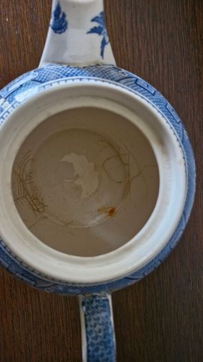 Vintage Arklow Pottery Blue Willow Teapot & Matching Stand Trivet Made in Ireland