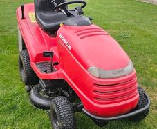 Honda HF2417 Ride on mower