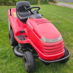 Honda HF2417 Ride on mower