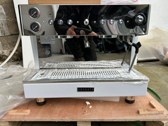 NEW Aramato Coffee Machine & Grinder