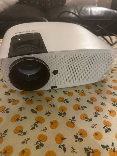 Elephans Projector