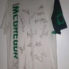 Ufc autograph t shirt