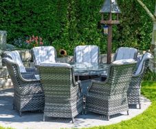 8 Seater Garden Table & Chairs