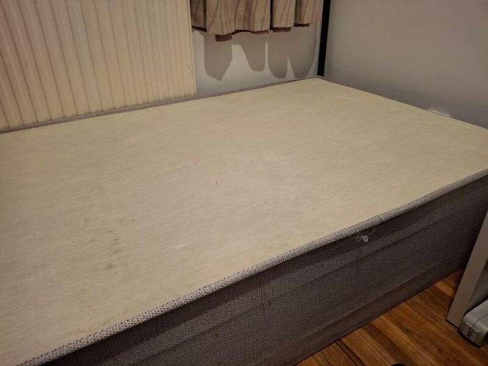 Single bed