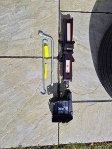 OEM Toyota bz4x lift jack