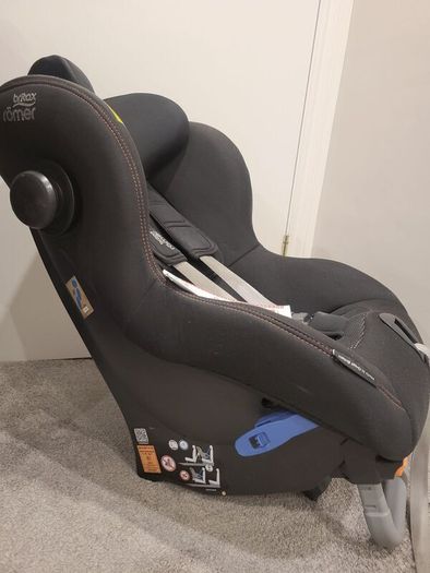 Britax Romer Max-Way Plus Rear facing carseat