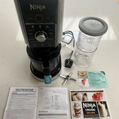 Ice cream sorbet maker