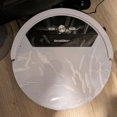 Robot vacuum cleaner