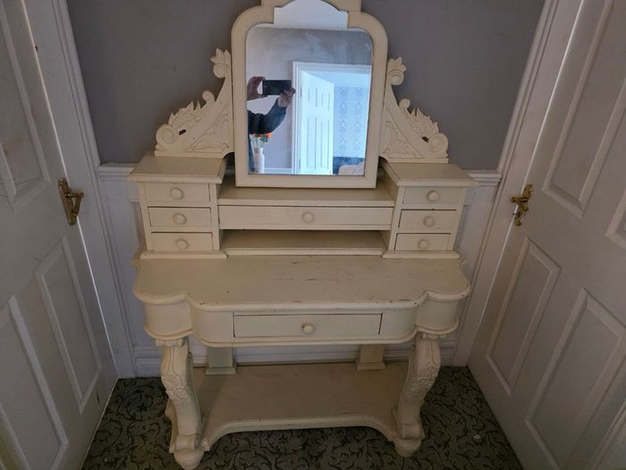 French Style Dressing Table