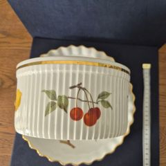 Royal Worcester Flan, Souffle and ramekins