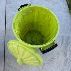 FREE nappy bin