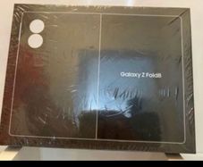 NEW Samsung Galaxy Z Fold 8 256GB Black ( Irish stock )