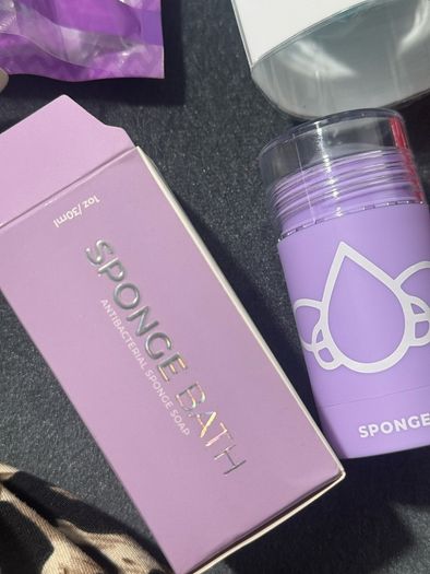 Different brand brand new makeup sponges