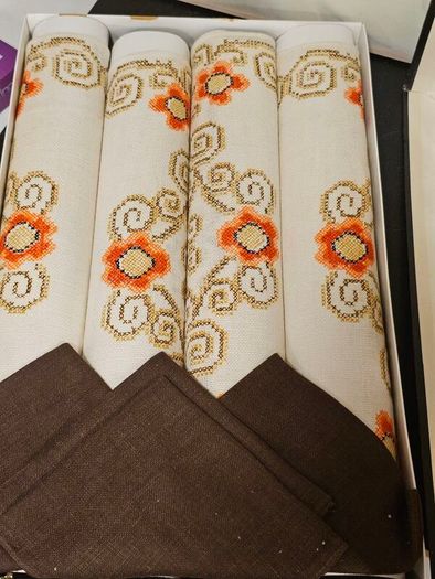 Vintage Retro Blackstaff  100% Pure Linen Placemats & Napkins Set