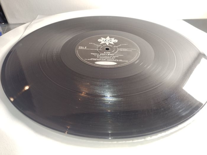 Z100 - Testa Don't Stop - STRESS Records - UK Pressing - Early 90s House Classic!