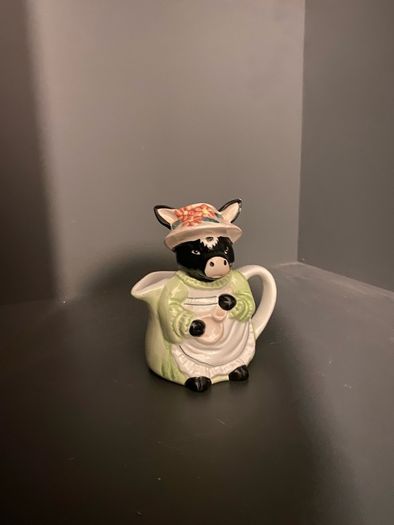 Novelty cow milk jug
