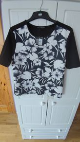 Black and White Flower T-Shirt Brand New