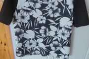Black and White Flower T-Shirt Brand New