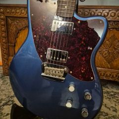Squier Paranormal Series Toronado