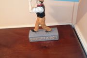 Guinness For Strength large Model Carrying Girder