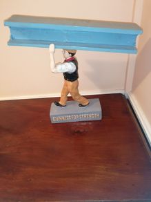 Guinness For Strength large Model Carrying Girder