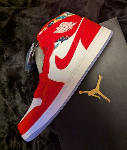 Air Jordan 1 Mid SE