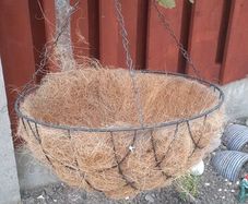Brand New hanging planter with coconut coir liner