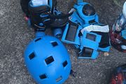 roller skates - complete set - suitable for approx 4/5/6 year old