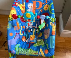Baby Bouncer - Baby Seat Rocking with vibration Fisher Price