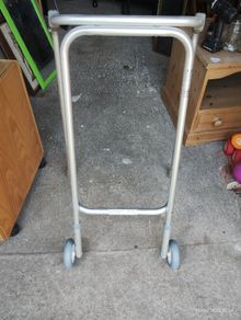 Zimmer Frame with wheels (25167)